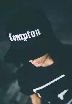 Бейсболка COMPTON Mister Tee, черный