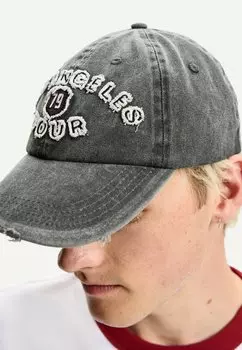 Бейсболка EMBROIDERED Bershka, черный