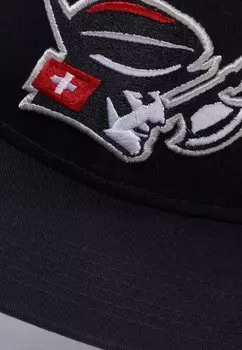 Бейсболка EUROPEAN LEAGUE OF FOOTBALL HELVETIC GUARDS SNAPBACK DEF, черный
