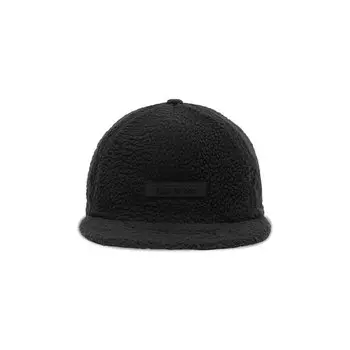 Бейсболка Fear of God Essentials Baseball Cap, черный