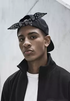 Бейсболка Flexfit Snapback, цвет blk/blk