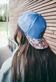 Бейсболка FLORAL Blackskies, цвет sakura