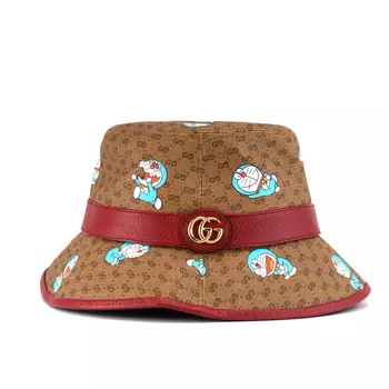 Бейсболка Gucci x Doraemon Bucket Hat 'Cherry Monogram', коричневый