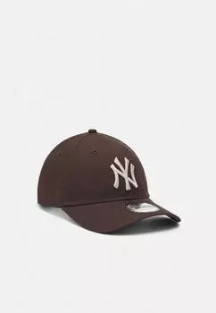 Бейсболка LEAGUE ESSENTIAL 9FORTY UNISEX New Era, цвет brown/stone