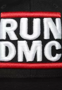 Бейсболка Mister Tee, черный