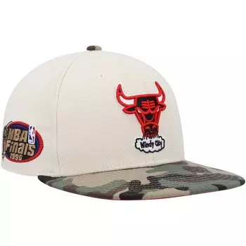 Бейсболка Mitchell & Ness Chicago Bulls, кремовый