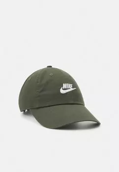 Бейсболка Nike