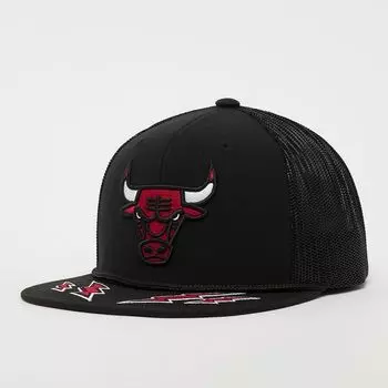 Бейсболка Recharge Trucker NBA Chicago Bulls Mitchell & Ness, цвет Black