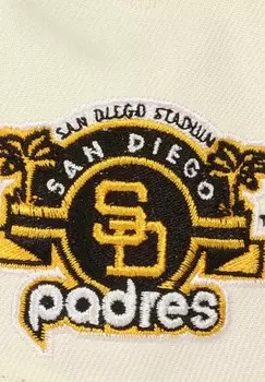 Бейсболка SAN DIEGO PADRES MLB SAN DIEGO STADIUM SIDEPATCH COOPERSTOWN CHROME 9FORTY A-FRAME SNAPBACK New Era, белый