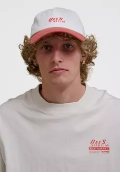 Бейсболка STADIUM Hummel, молочный