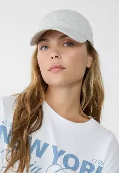 Бейсболка Stradivarius, серый