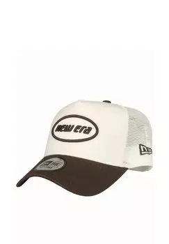 Бейсболка TRUCKER RETRO BRAND PATCH CHROME New Era, бежевый