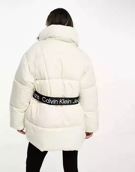 Белая длинная куртка-пуховик с поясом Calvin Klein Jeans