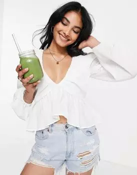 Белая фактурная блузка с длинными рукавами и баской ASOS DESIGN
