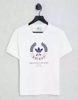 Белая футболка adidas Originals Resort