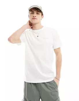 Белая футболка Columbia Navy Heights с небольшим цветочным принтом на спине эксклюзивно для ASOS