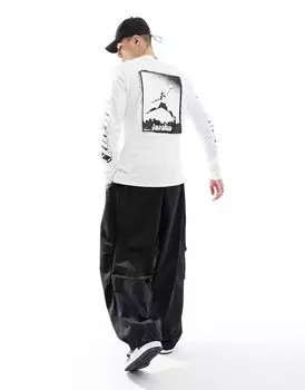 Белая футболка с длинными рукавами и рисунком Jordan