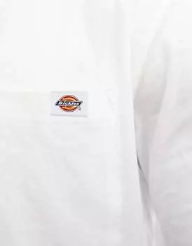 Белая футболка с карманом Dickies