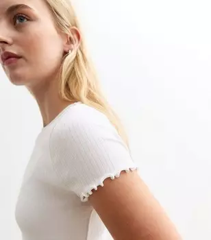 Белая футболка с короткими рукавами и оборками Tall New Look, белый