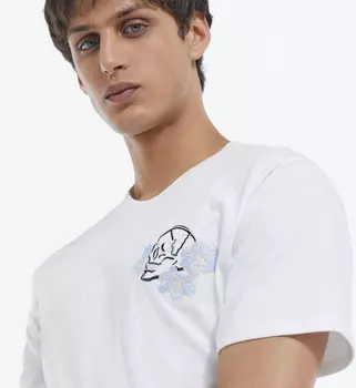 Белая футболка с принтом, белый