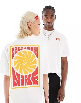 Белая футболка с принтом на спине Nike Festival
