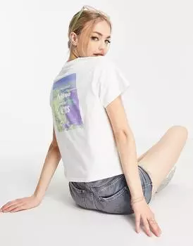 Белая футболка с рисунком на спине Levi's