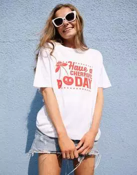 Белая футболка унисекс с рисунком вишни Cherrific Day Batch1