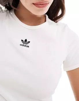 Белая футболка в рубчик adidas Originals Essentials