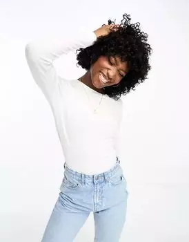 Белая футболка в рубчик с длинными рукавами Vero Moda