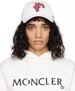 Белая кепка с кроликом Роджером Moncler