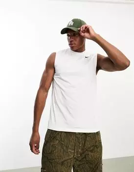 Белая майка Nike Dri-FIT