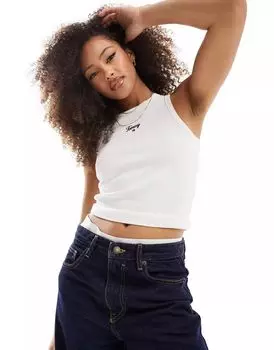 Белая майка узкого кроя с надписью Tommy Jeans