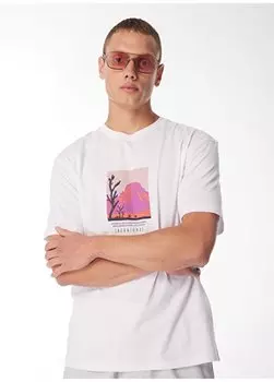 Белая мужская футболка с круглым вырезом JORLUCCA GRAPHIC TEE SS CREW NECK Jack & Jones, белый