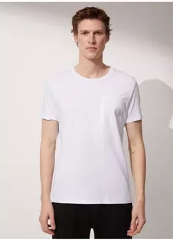 Белая мужская футболка с круглым вырезом с принтом People By Fabrika