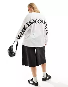 Белая объемная футболка с длинными рукавами и логотипом на спине ASOS Weekend Collective Curve