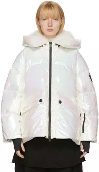 Белая переливающаяся куртка из телье Moncler Grenoble