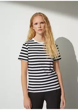 Белая полосатая черная женская футболка с круглым вырезом People By Fabrika