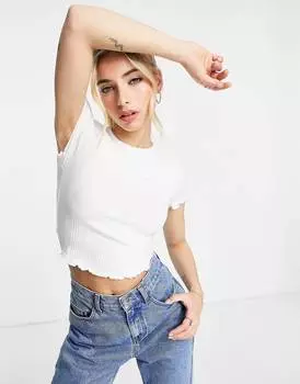 Белая приталенная футболка в рубчик с салатовым краем ASOS DESIGN