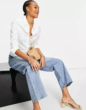 Белая приталенная рубашка с длинными рукавами ASOS DESIGN