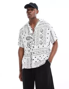 Белая рубашка с короткими рукавами и принтом пейсли Jack & Jones