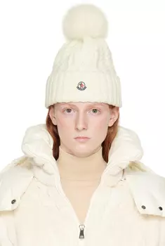 Белая шапка с помпонами Moncler
