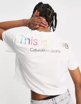 Белая укороченная футболка с надписью Calvin Klein Jeans Pride Capsule