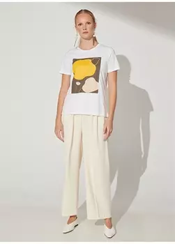 Белая женская футболка с круглым вырезом и принтом Fabrika