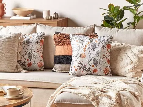 BELIANI Набор декоративных подушек из 2 кремово-белых бархатных подушек 45 x 45 см Осенний мотив Съемный чехол Современный для дивана Кресло-кровать Гостиная Спальня