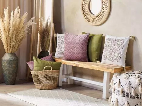 BELIANI Набор декоративных подушек из 2 разноцветных хлопковых подушек 45 x 45 см. Чехол с наполнителем на молнии с кисточками с цветочным узором. Украшение в стиле бохо для гостиной и спальни.