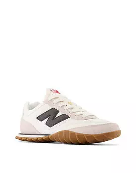 Бело-черные кроссовки New Balance RC30