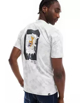 Бело-серая футболка с принтом на спине adidas Sportswear