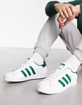 Бело-зеленые кроссовки adidas Originals Superstar