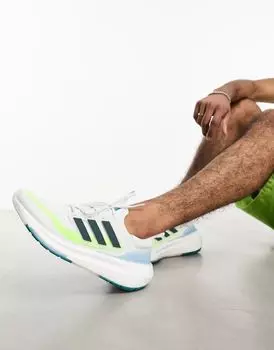 Бело-зеленые кроссовки adidas Running Ultraboost Light adidas performance