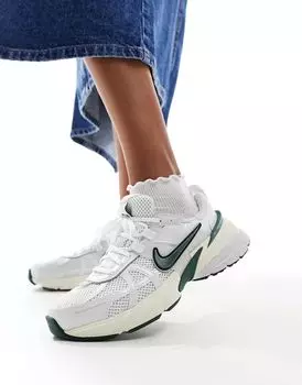 Бело-зеленые кроссовки унисекс Nike V2K Run
